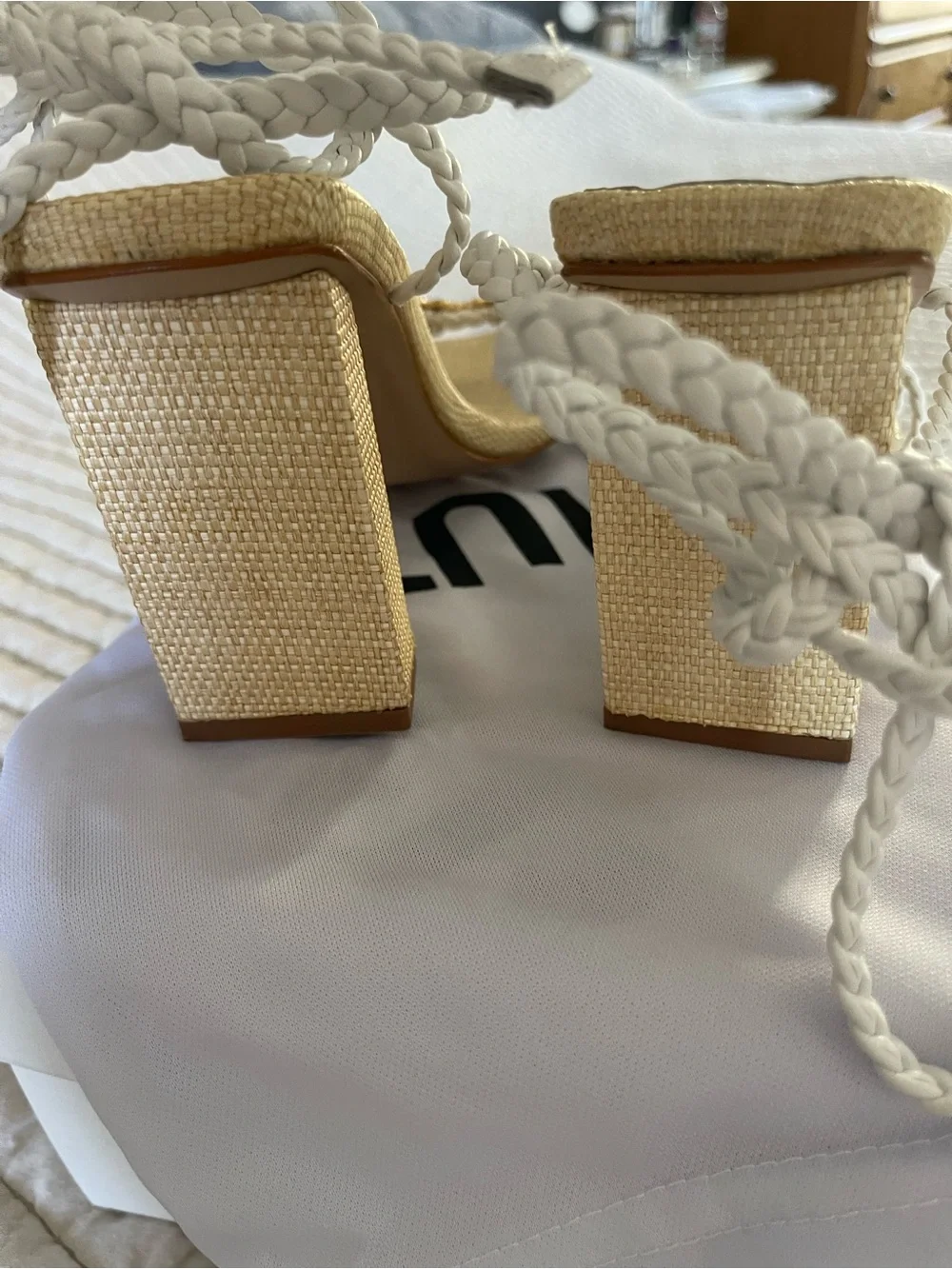 SCHUTZ chic sandals